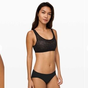 Lululemon Shadow Mesh Black Lace Bra